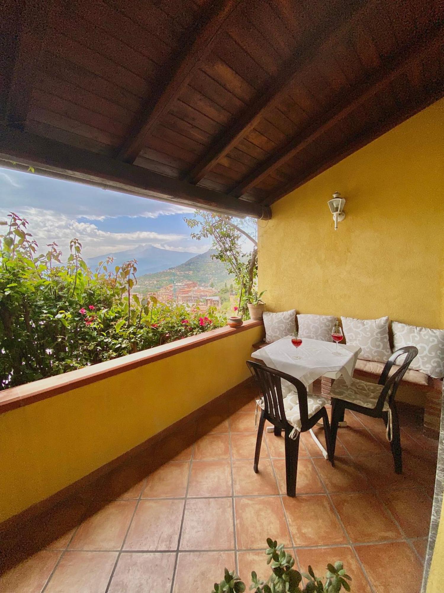 Bellavista Apartments Taormina Exterior photo